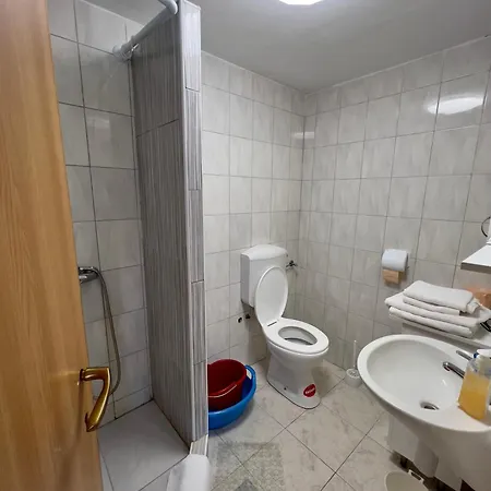 Apartment & Hegic