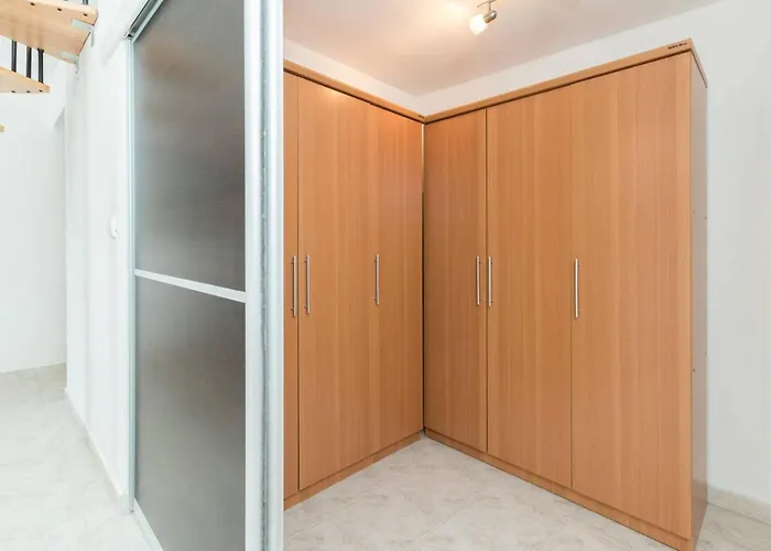 & Hegic شقة زادار