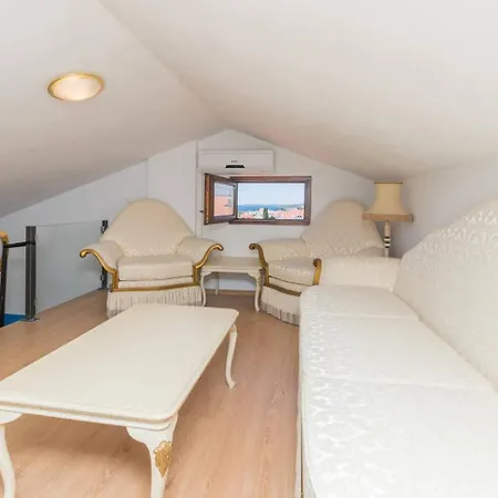 Apartment & Hegic Zadar