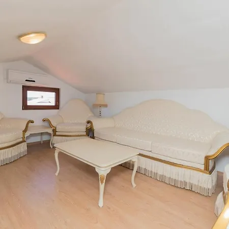 Rooms&apartments Hegic Appartement Zadar