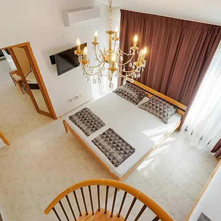 Rooms&apartments Hegic Appartement *