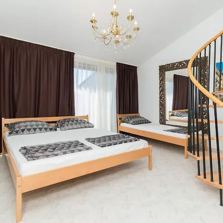 Appartement Rooms&apartments Hegic