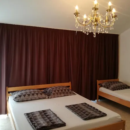 Rooms&apartments Hegic Appartement
