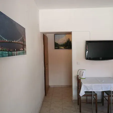 Rooms&apartments Hegic Appartement *