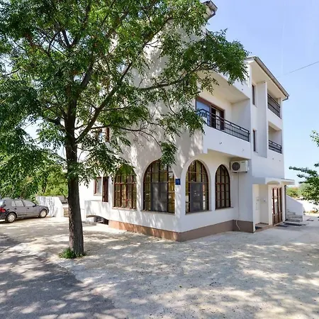 Rooms&apartments Hegic Appartement