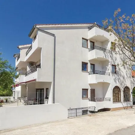Rooms&apartments Hegic * Zadar