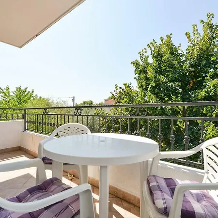 Rooms&apartments Hegic Appartement