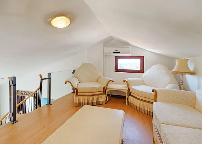 & Hegic דירה זאדאר